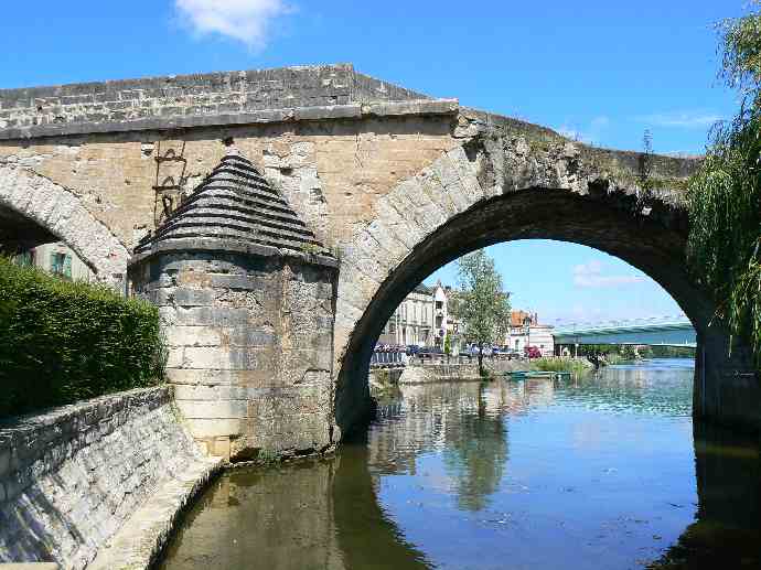 Pont-sur-Yonne